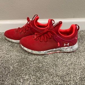UNDER ARMOUR HOVR RISE RED NEVER WORN SIZE W10M8.5